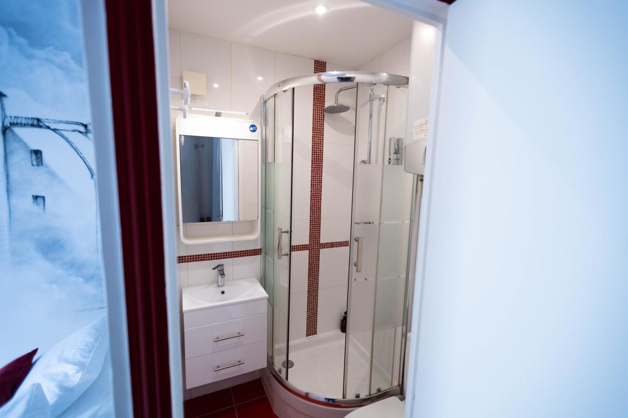 Beatrice Et Emmanuel Meuble Eiffel Aparthotel Parijs Kamer foto